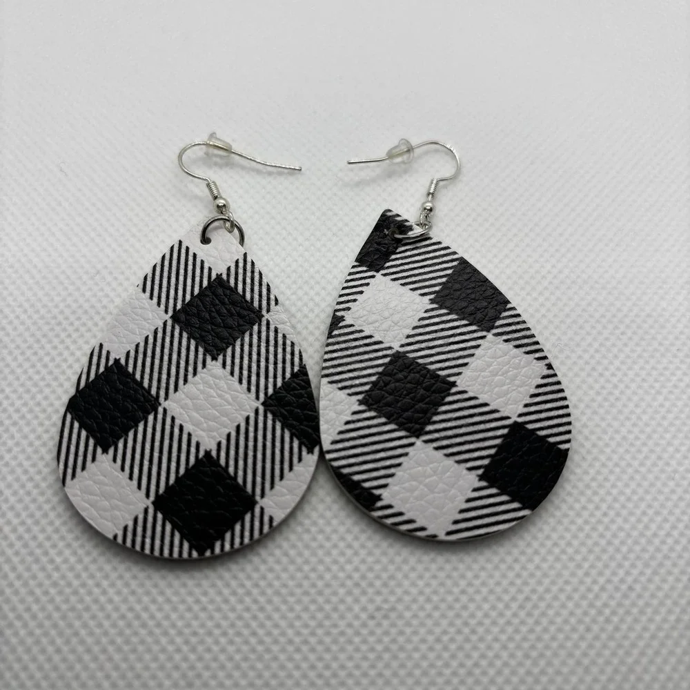 Buffalo Plaid Teardrop‎ Earrings Women Dangle Fishhook Faux Leather Black White